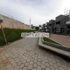 pasang konblok segi enam